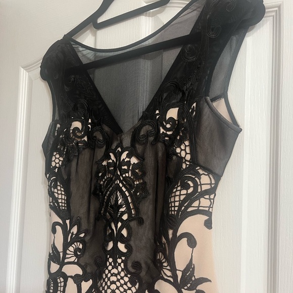Lipsy London lace edge silhouette dress - Picture 2 of 6